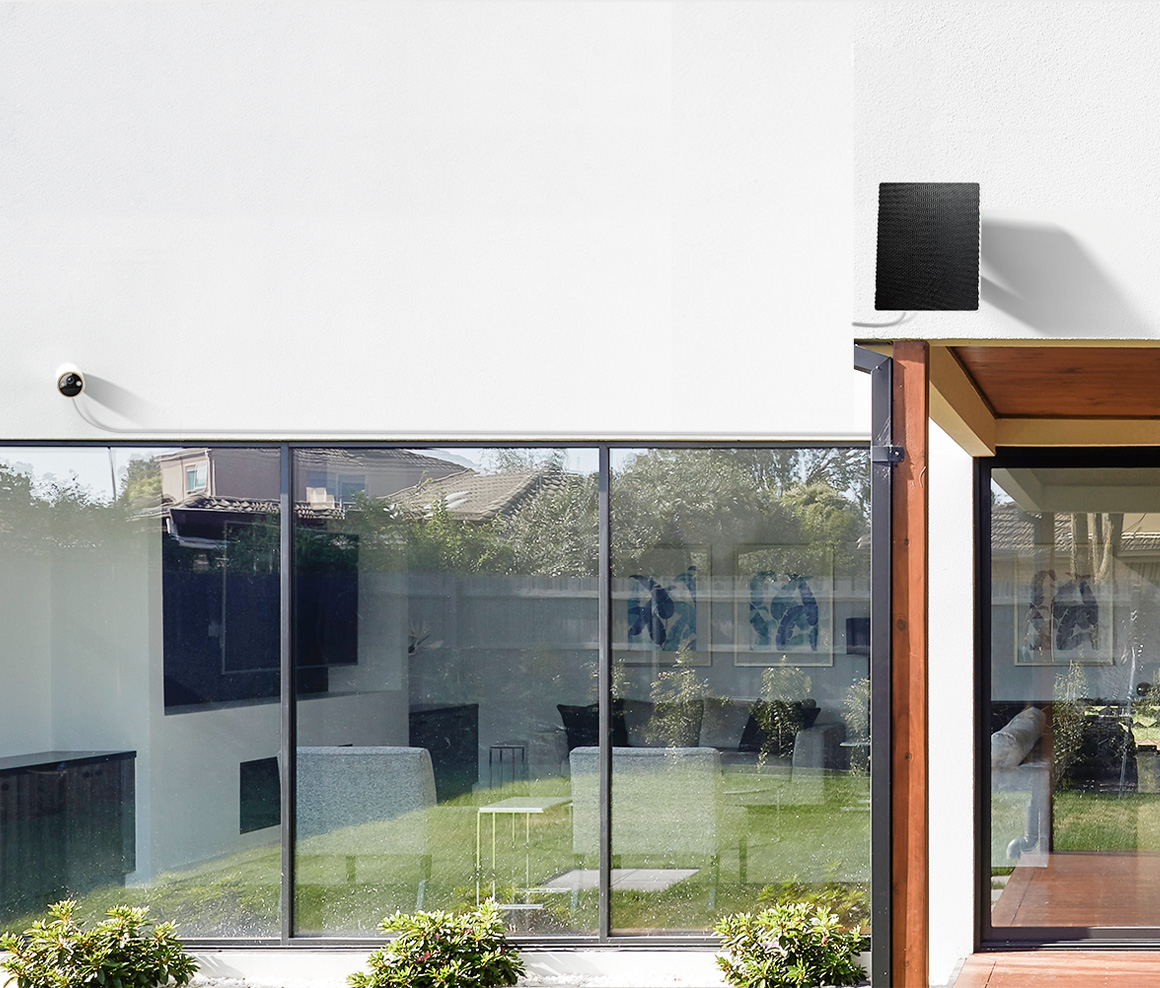 tapo a202 mounted on the back of the house